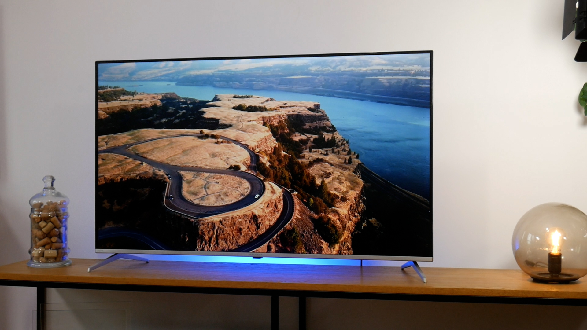 Test telewizora Sharp QLED 50FP5EA